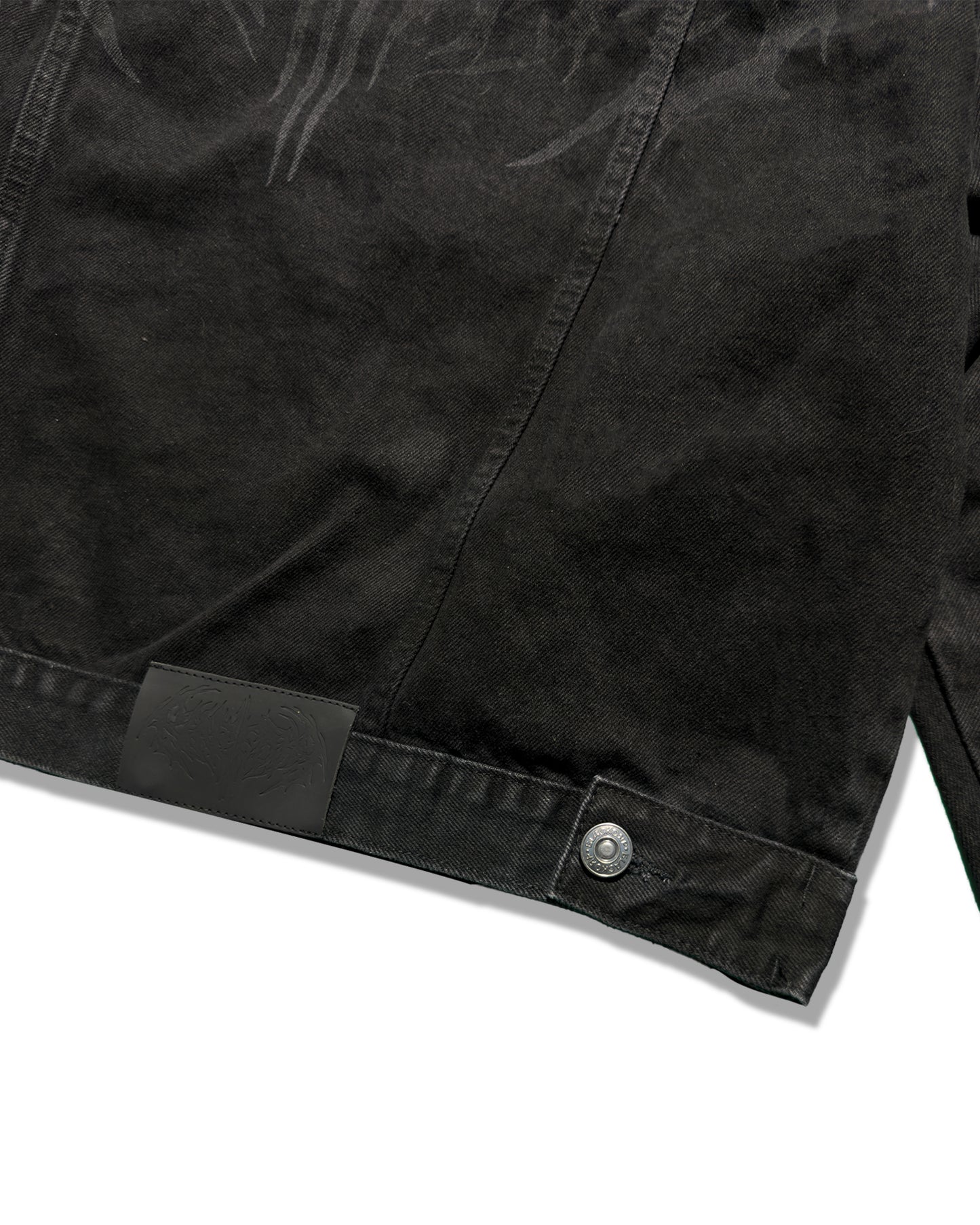Dirty black jacket jean